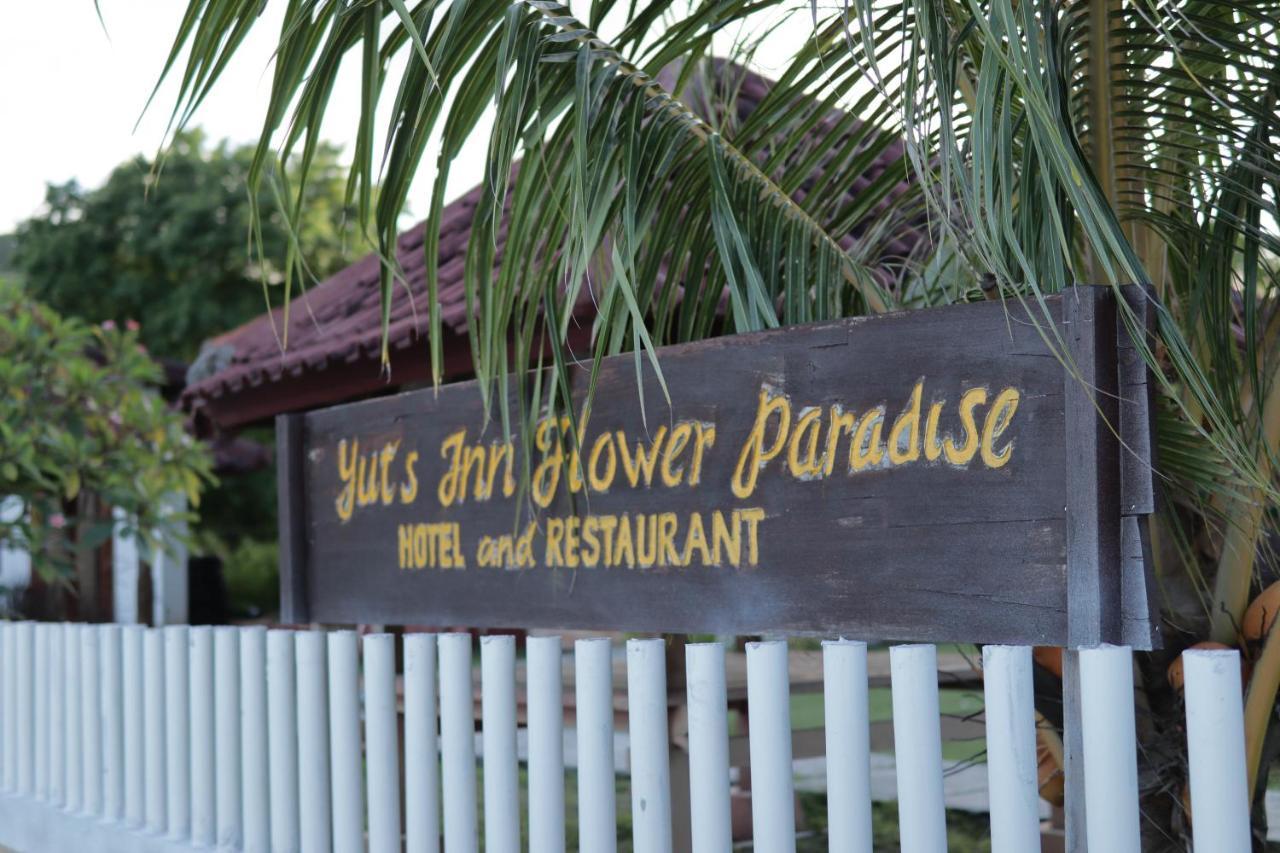 Yut'S Inn Flower Paradise Gili Gede Exterior photo